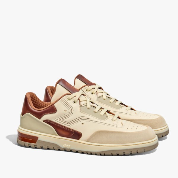 1b Playoff Leather Sneaker